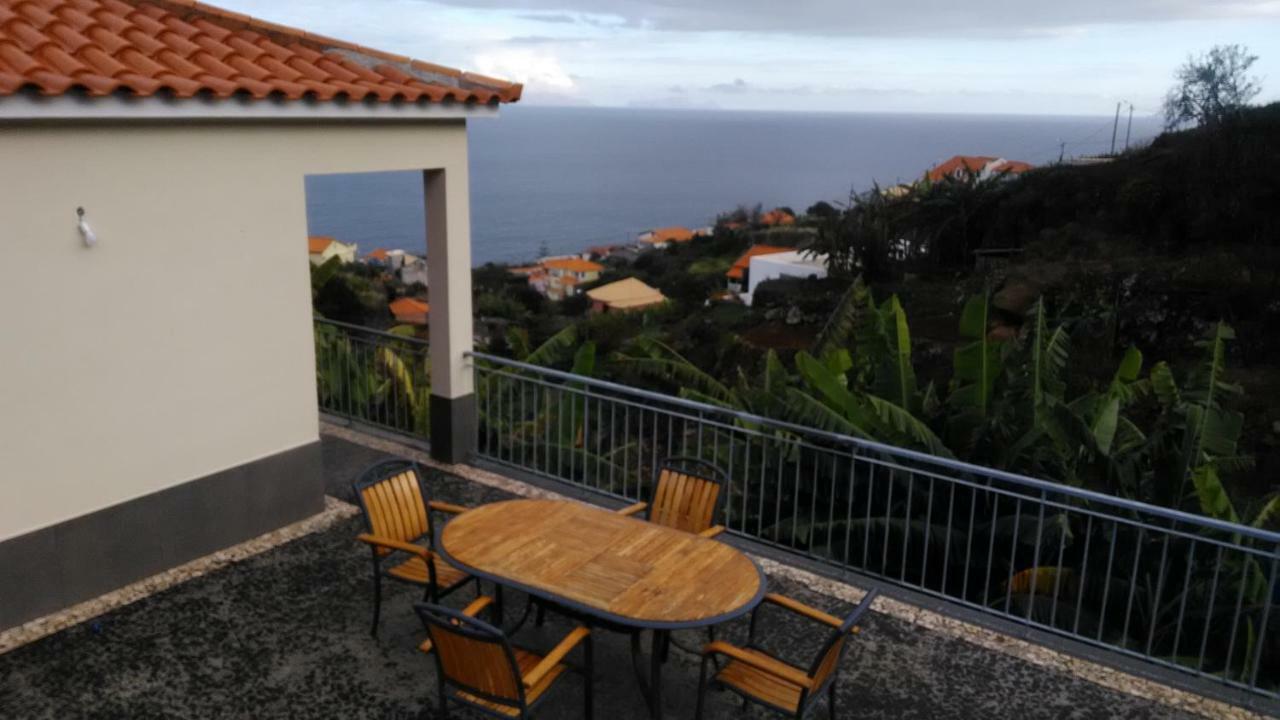 Vista Atlantico Com Carro E Bicicleta Gratis Villa Gaula Kültér fotó