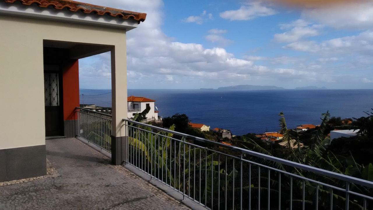 Vista Atlantico Com Carro E Bicicleta Gratis Villa Gaula Kültér fotó
